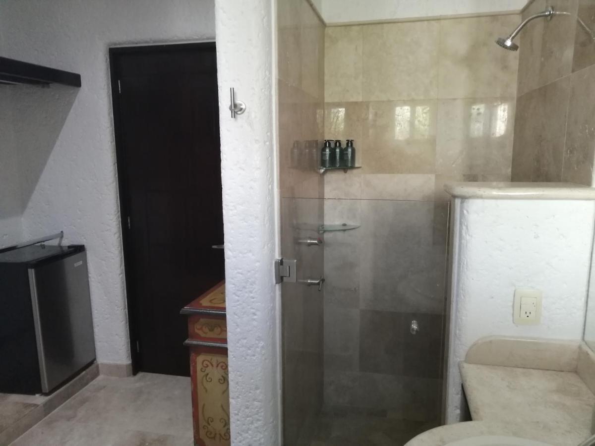 Casa Dahlia 2 Bed & Breakfast Mazatlan Exterior photo